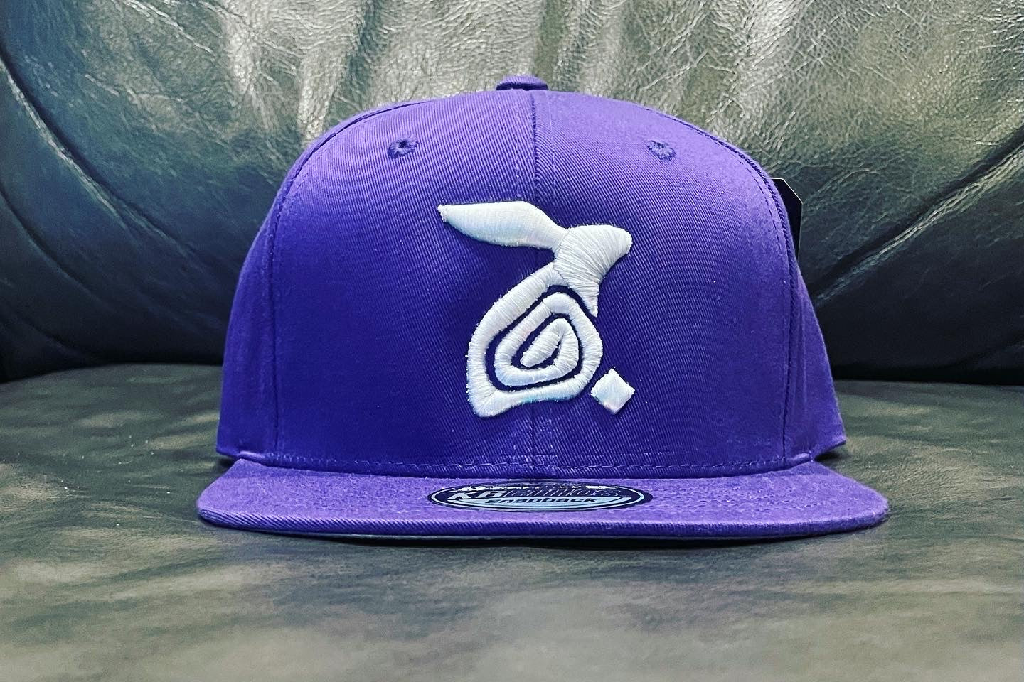 aitchwood 3D puff logo cap